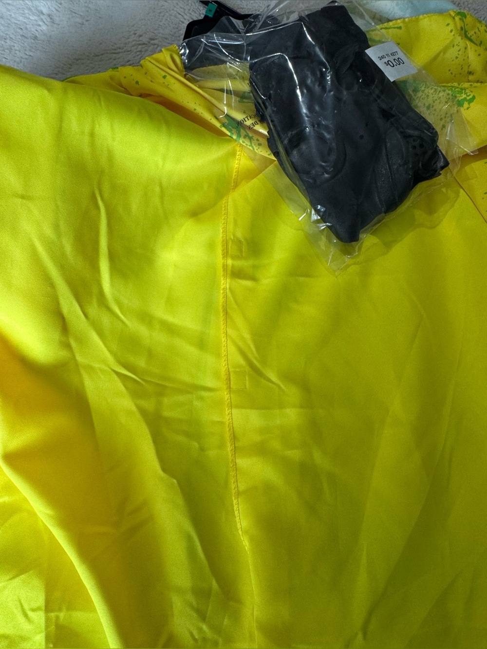 NWT adult hazmat suit Halloween costume. Size M - Picture 3 of 5